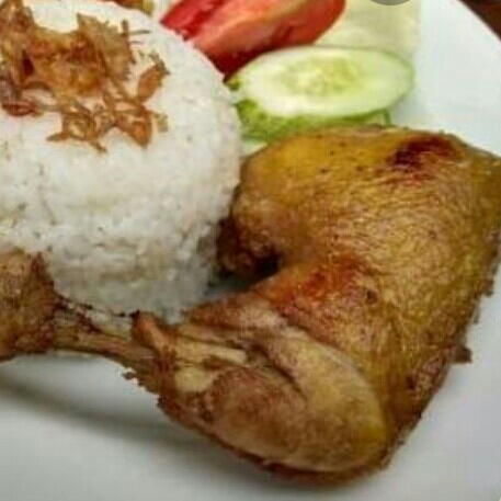 Nasi Ayam Goreng