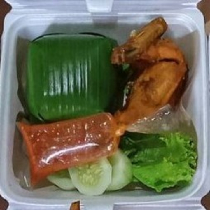Nasi Ayam Goreng