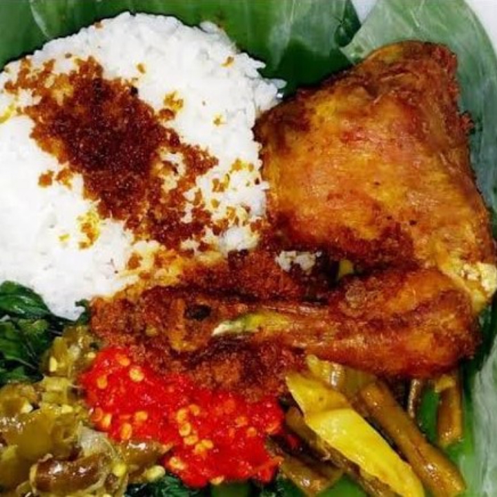 Nasi Ayam Goreng