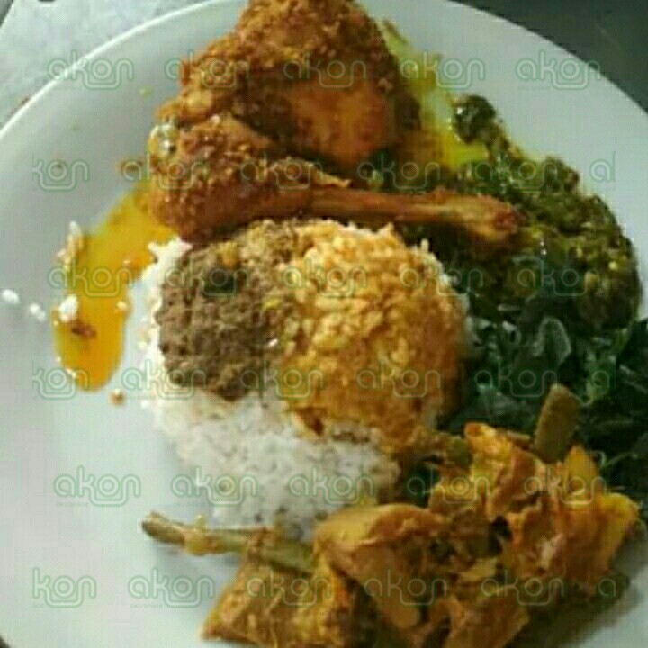 Nasi Ayam Goreng