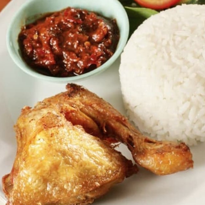 Nasi Ayam Goreng