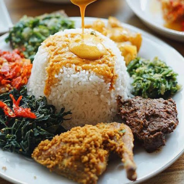 Nasi Ayam Goreng