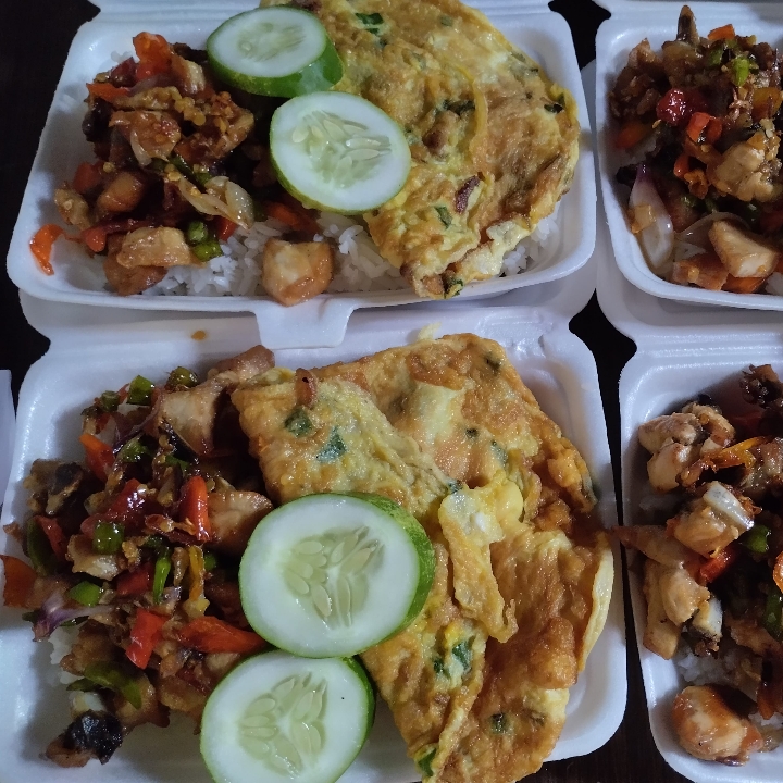 Nasi Ayam Goreng Cabe Telor Dadar
