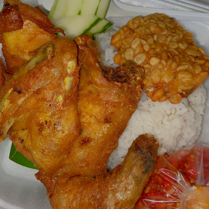 Nasi Ayam Goreng Kalasan