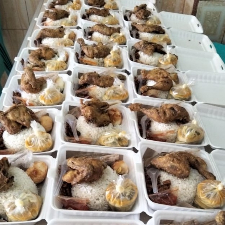 Nasi Ayam Goreng Sambalado