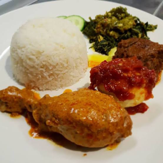 Nasi Ayam Gulai