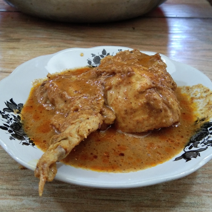 Nasi Ayam Gulai