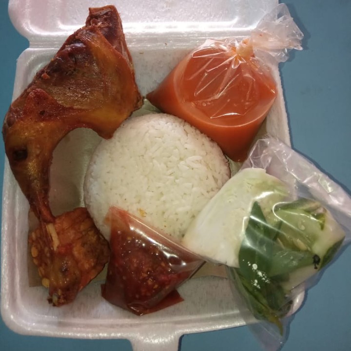 Nasi Ayam Kampung
