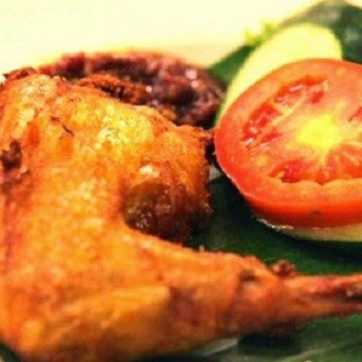 Nasi Ayam Kampung Goreng Sayur AseM Tahu Tempe