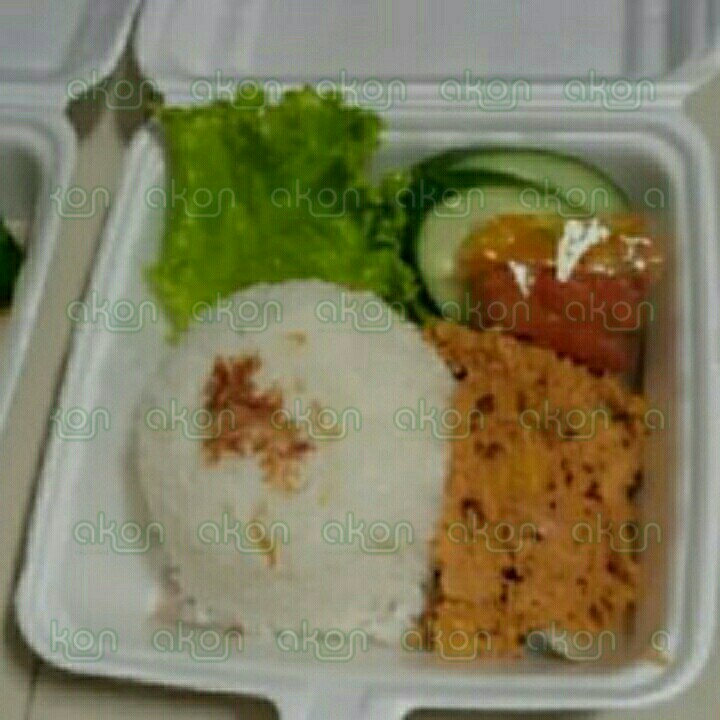 Nasi Ayam Kremes