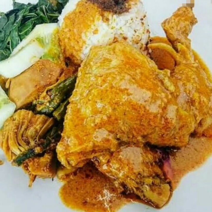 Nasi Ayam Kuah Padang