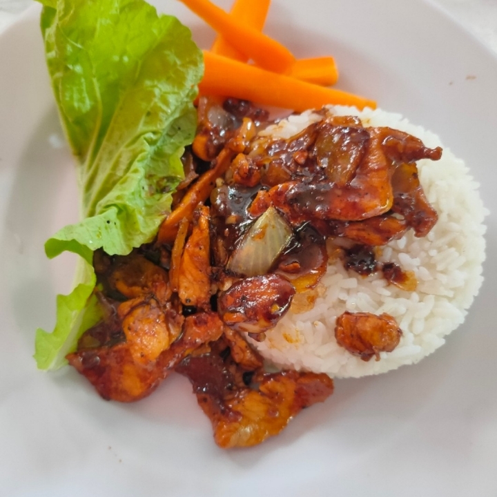 Nasi Ayam Lada Hitam