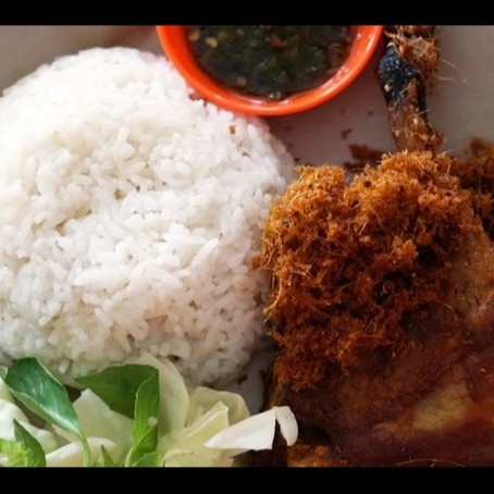 Nasi Ayam Lengkuas
