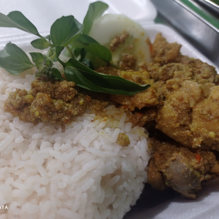 Nasi Ayam Palekko