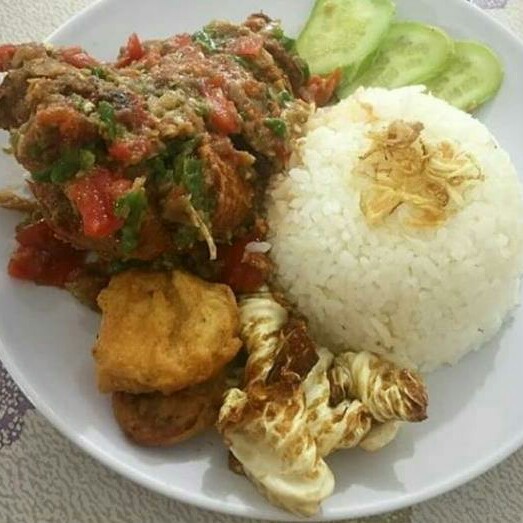 Nasi Ayam Pecak