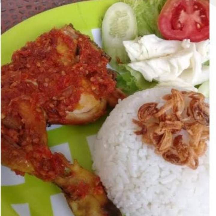 Nasi Ayam Penyet