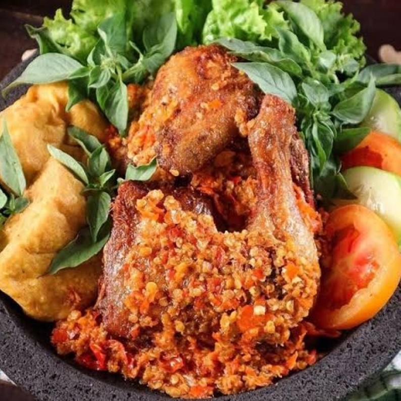 Nasi Ayam Penyet