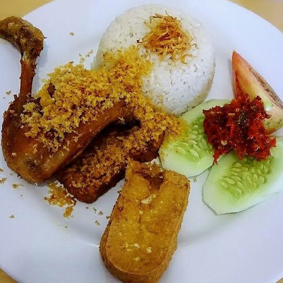 Nasi Ayam Penyet