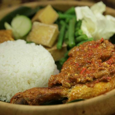 Nasi Ayam Penyet