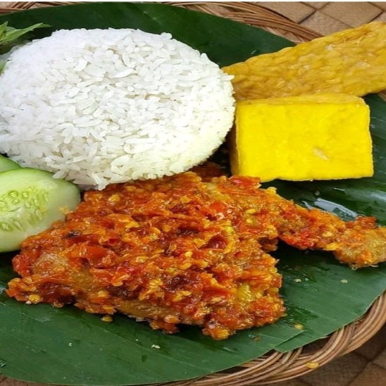Nasi Ayam Penyet