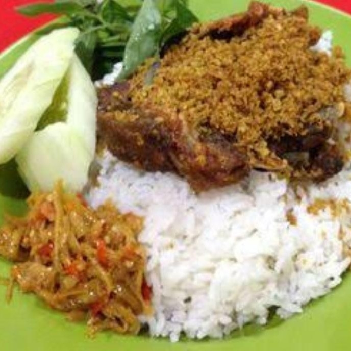 Nasi Ayam Rempah Sambal Mangga Muda