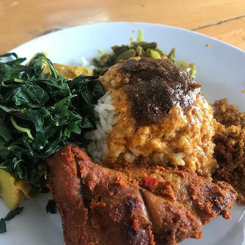 Nasi Ayam Rendang