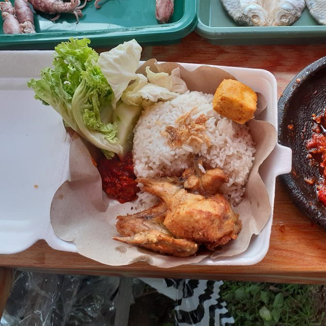 Nasi Ayam