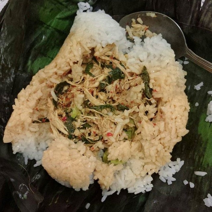 Nasi Bakar Ayam Pedas