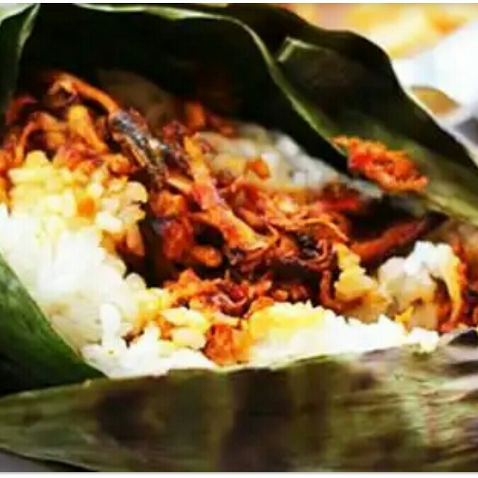 Nasi Bakar Ayam Suwir Wortel