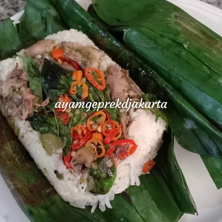 Nasi Bakar Cumi
