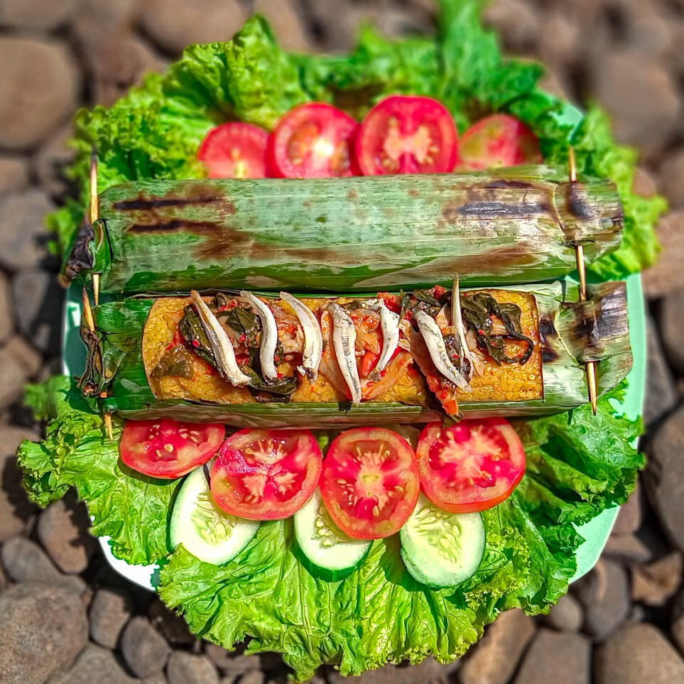 Nasi Bakar Jamur Teri Extra Pedas