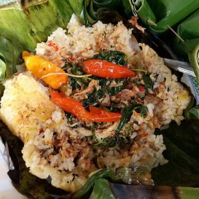 Nasi Bakar Tongkol Pedas