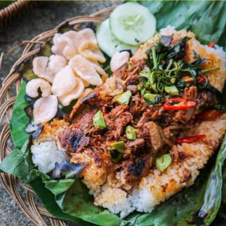 Nasi Bakar Tongkol Suwir Pedas