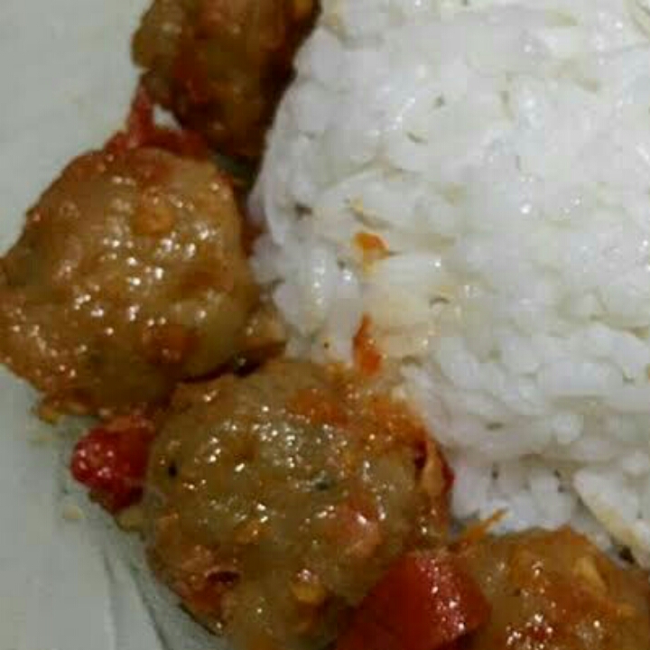 Nasi Bakso Goreng Mercon