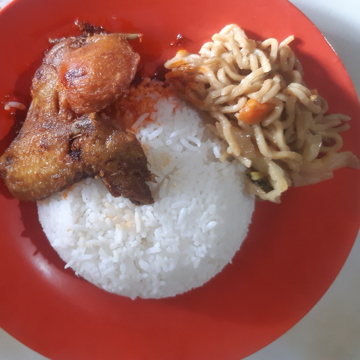 Nasi Biasa Ayam Goreng