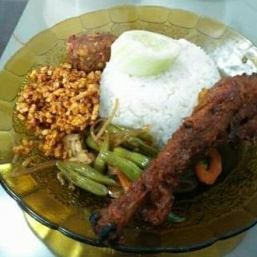 Nasi Campur Ayam