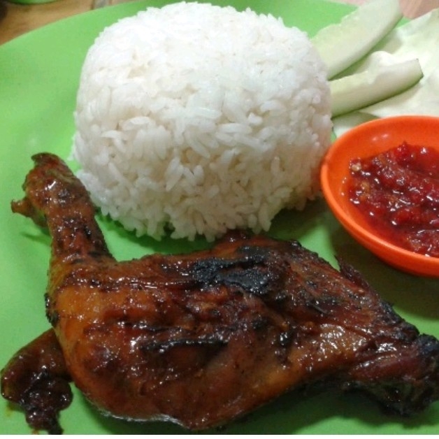 Nasi Campur Ayam Bacem