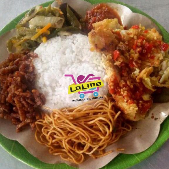 Nasi Campur Ayam Geprek