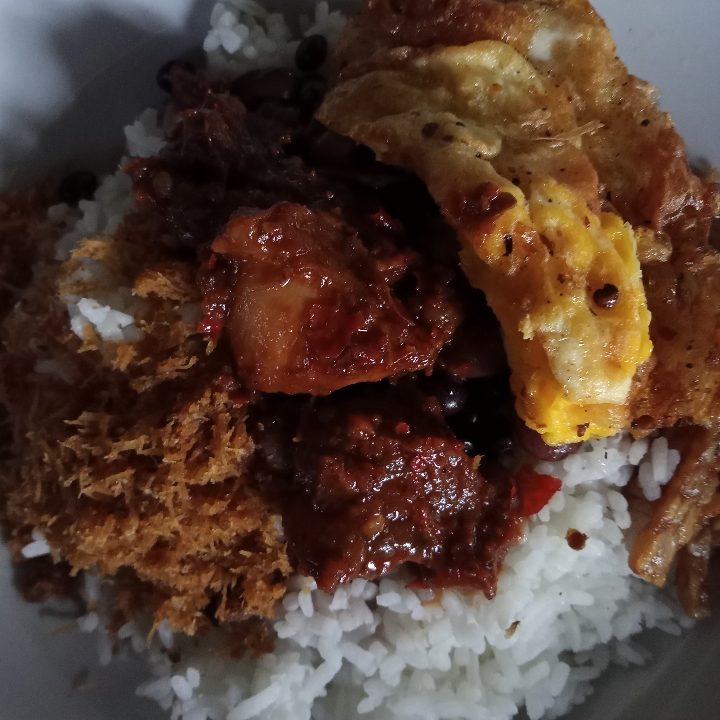 Nasi Campur Ayam Potong