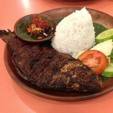 Nasi Campur Ikan Batu