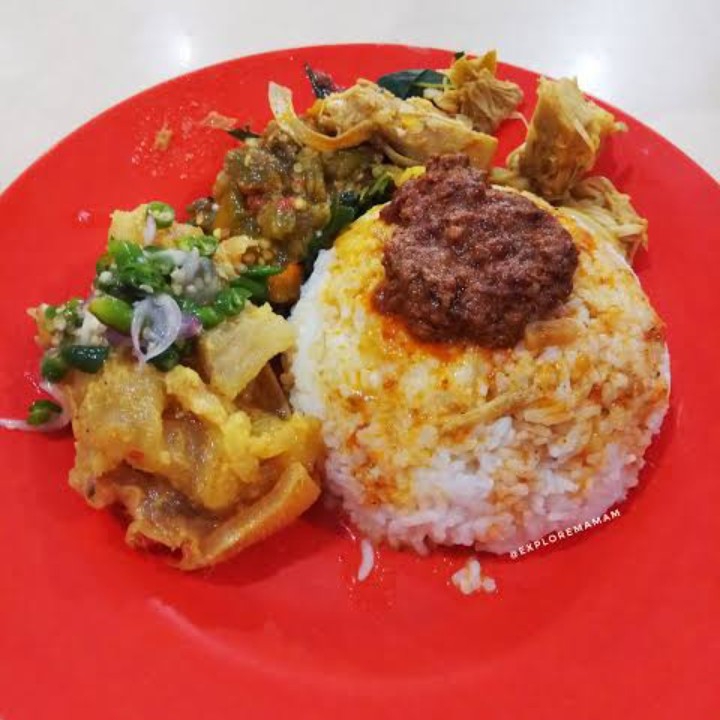 Nasi Campur Kikil