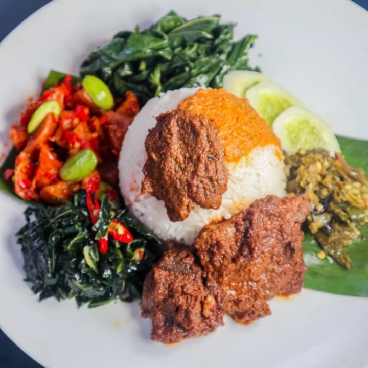 Nasi Campur Rendang