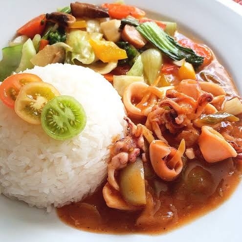 Nasi Cap Cay Cumi