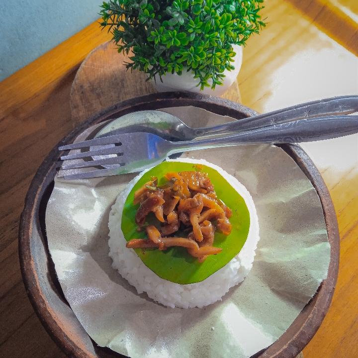 Nasi Cumi