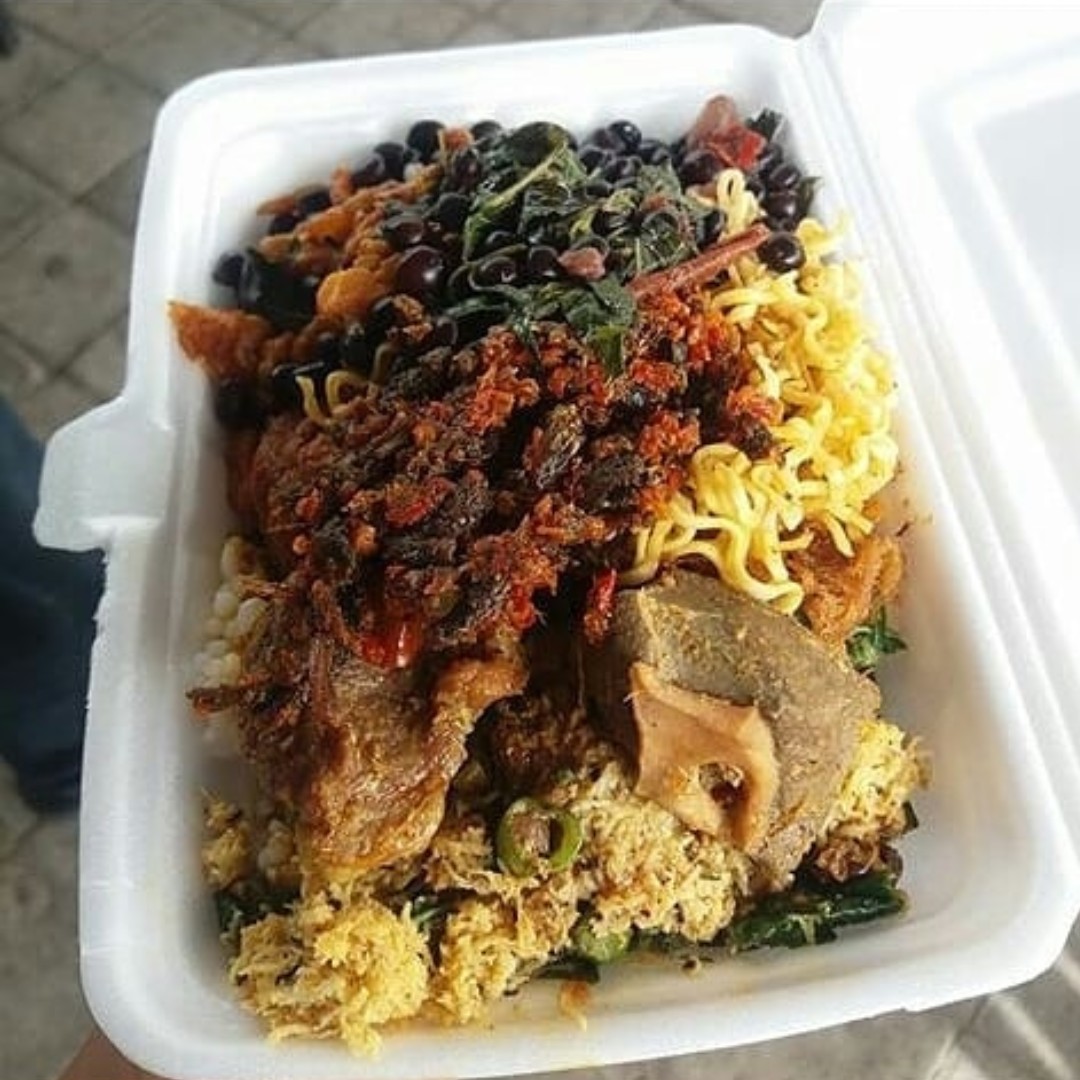 Nasi Ebatan Ayam Daging Hj Sari