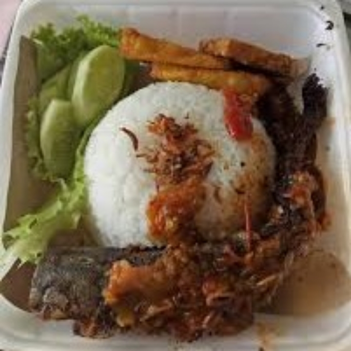 Nasi Geprek Lele