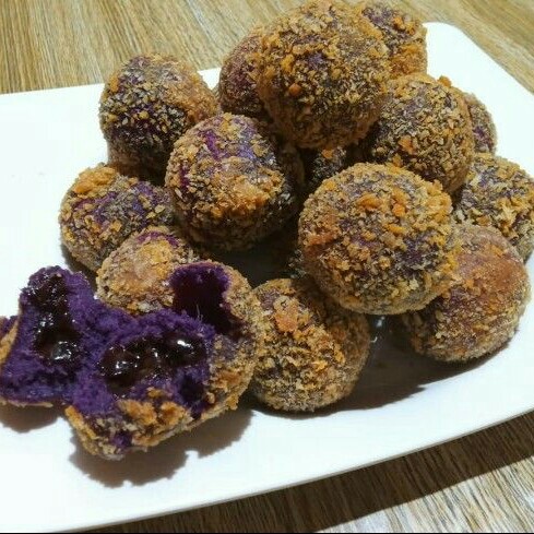 Bola Ubi Ungu Isi Cokelat