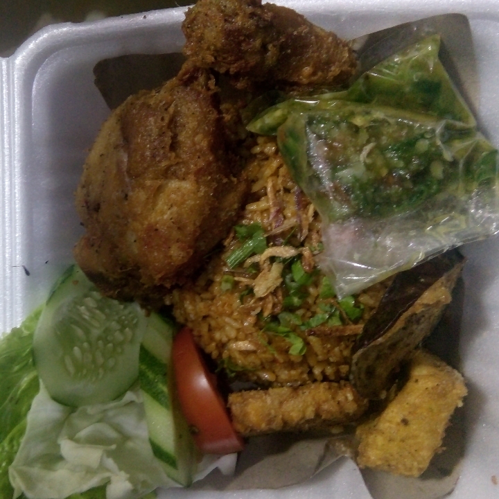 Nasi Goreng Ayam