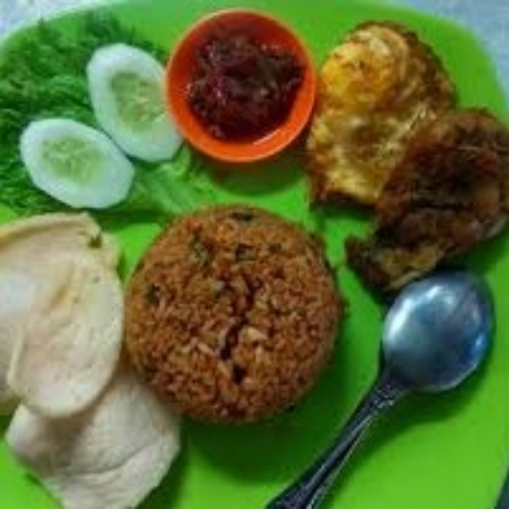 Nasi Goreng Ayam Dan Telur
