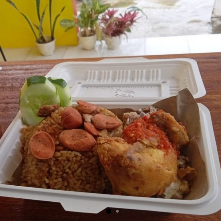 Nasi Goreng Ayam Geprek 